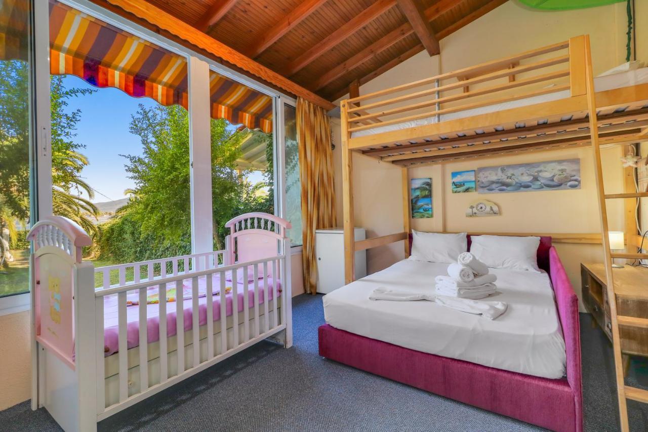 Villa Laguna Vourvourou Eksteriør billede